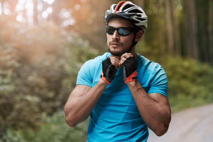 How to Choose the Perfect Helmet for E-Bikes: A Quick Guide - Pogo Cycles